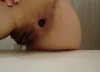 Amateur woman is filming herself free scat webcam vid