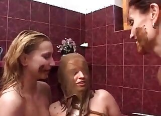 Wearing stockings while playing with feces and dykes